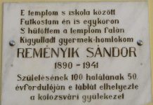 Reményik Sándor: Nem nyugszunk bele! Reményik_Sándor_emléktábla_Kolozsvár_evangélikus_püspökségén