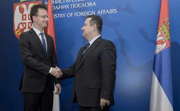 Szijjártó: A magyar-szerb kapcsolatok felértékelődtek