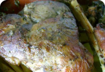 Rozmaringos báránycomb római tálban