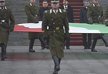 BUS CRASH TRAGEDY IN ITALY – HUNGARY OBSERVES DAY OF MOURNING – PHOTOS – UPDATE