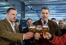 HUNGARIAN PMO CHIEF VISITS CSÍKI BEER FACTORY IN TRANSYLVANIA, DISCUSSES HEINEKEN TRADEMARK DISPUTE