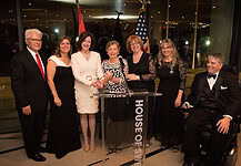 Az Amerikai Magyar Koalíció kitüntette April H. Foley nagykövetet