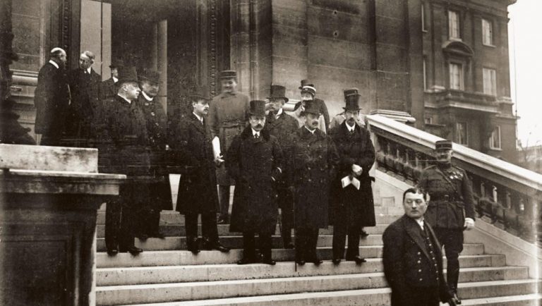 Mindössze 15 perc alatt megpecsételődött Magyarország sorsa – Reménytelen küldetés Trianonban