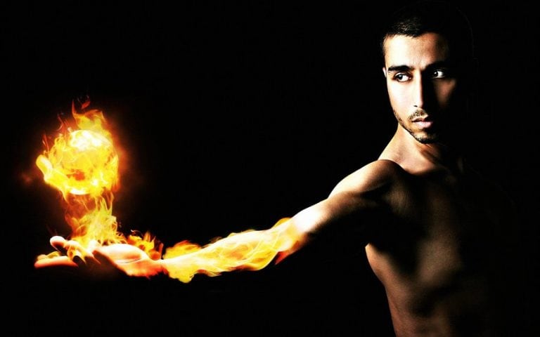 Tűzbe teszi érte a kezét