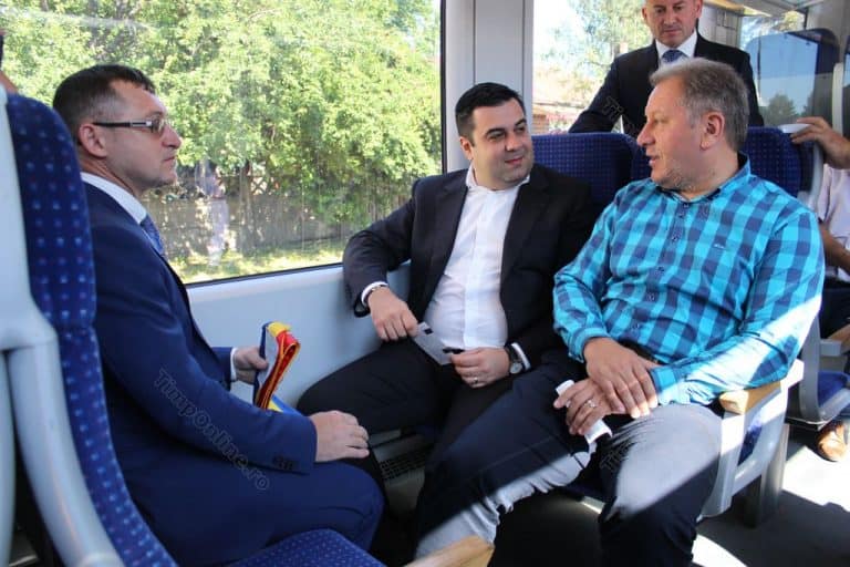 Bírálatok kereszttüzében a román közlekedési miniszter egy Monarchia-kori vasútszakasz „felavatása” miatt (Videó!)