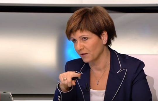 KÁLMÁN OLGA SZAVAI TÉNYSZERŰTLENEK ÉS LOGIKÁTLANOK