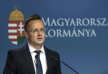 Országgyűlés – Fidesz: Ki kell lépni az ENSZ migrációs csomagjának elfogadásából