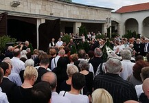 AKI SOHA NEM TUDOTT ELFÁRADNI