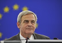 Tőkés László: Ceaușescu szelleme kísért Romániában