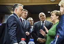 Macron: az EPP válasszon, Angela Merkelt vagy Orbán Viktort támogatja