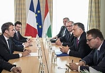 A migrációt támogató Macron elismerte, ő Orbán Viktor fő ellenfele