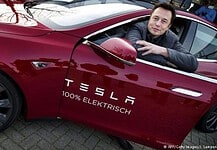 Az amerikai igazságügyi minisztérium vizsgálatot indított az Elon Musk alapította Tesla ellen