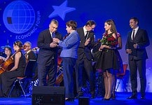 Orbán Viktor kapta Az év embere díjat