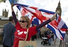 Brexit: Jean-Claude Juncker says chance of deal has increased