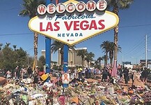 Las Vegasban megemlékeztek az egy évvel ezelőtti tömegmészárlásról