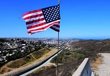 Donald Trump: túl egyszerű kiút lenne a rendkívüli állapot kihirdetése
