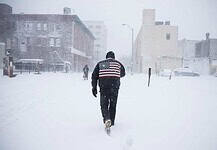 Csaknem megbénult az Egyesült Államok középnyugati része az erős havazás miatt