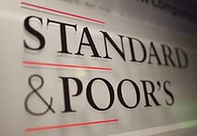 Felminősítette Magyarországot a Standard & Poor’s