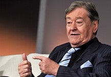 Elhunyt Koós János