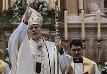 Erdő Péter: Krisztus feltámadásával igazolta, hogy a látható világon kívül is van valóság