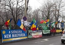 A román parlament hivatalosan is megszegte a románok százéves ígéretét