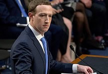 Zuckerbergék még az e-mailekhez is hozzáfértek
