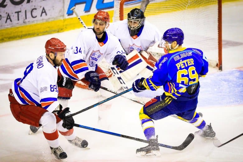 Tizenöt székelyföldi a román keretben