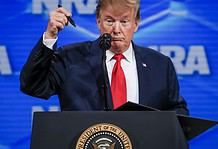 Donald Trump bejelentette, hogy Washington kilép a ENSZ fegyverkereskedelmi egyezményéből