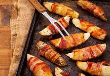 Baconbe tekert kukorica és Sonkával grillezett krumpli