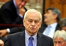 Nemzeti összetartozás napja – az úzvölgyi katonatemetőben rótta le kegyeletét Harrach Péter