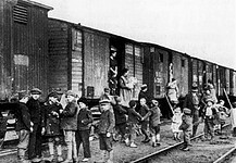 Trianoni menekültek adatbázisát tették közzé