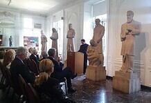 Semmelweis Ignác „az anyák megmentője” chicagói szobrát megkoszorúzták