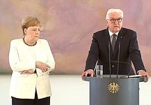 Angela Merkel megszólalt a remegéseiről