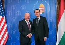 Varga Mihály: Egyre több magyar vállalkozás léphet be az amerikai piacokra