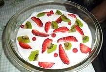 Tejföles, gyümölcsös torta sütés nélkül