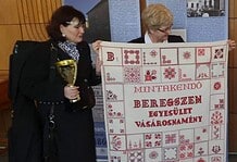 Magyar hímzéssel, népkultúrával a nemzeti sportért