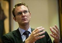 Rétvári: Egyre több a tanuló vagy dolgozó fiatal Magyarországon