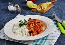 Lecsós szelet rizzsel