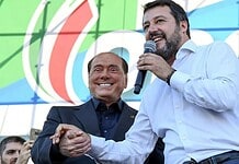 Százezrek előtt dicsérte Salvini Orbán Viktort