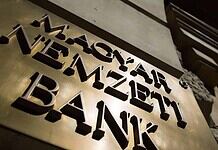 70 százalék alá csökkent a magyar államadósság