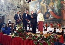 Szent István-díjat kapott a CSEMADOK