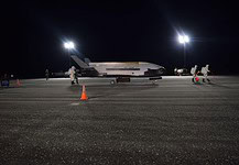 Két év után visszatért a pilóta nélküli űrrepülőgép