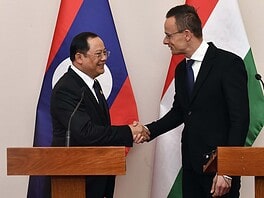 Szijjártó Péter: 160 millió dolláros programot indítanak magyar cégeknek