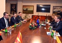 Barátot lát az EU magyar bővítési biztosában Észak-Macedónia