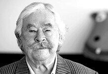 Elhunyt Csukás István