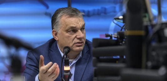 Orbán Viktor: Minden erőnkkel lassítjuk a járványt