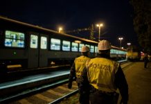 Felfüggesztették a személyvonat-forgalmat