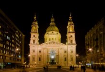 Kiürítik a szenteltvíztartókat a magyarországi templomokban