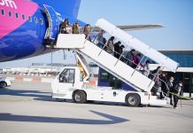 240 Észak-Amerikában rekedt magyart juttattak haza