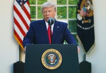 Az elnök aláírta az újabb mentőcsomagot